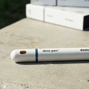 white aio dose weed pen